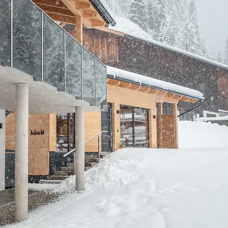 Haus Becken Guest house