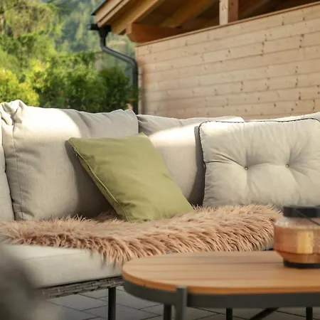 Haus Becken Guest house
