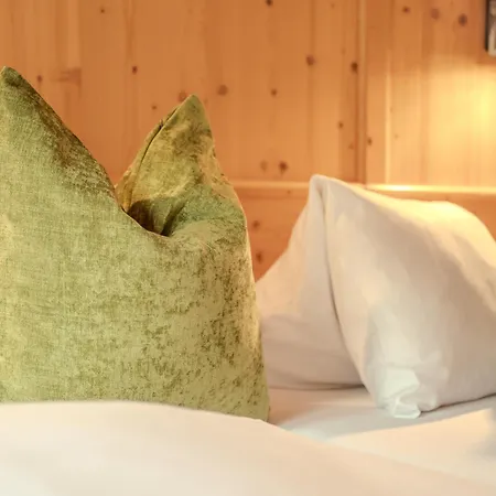 Haus Becken ゲストハウス 3*